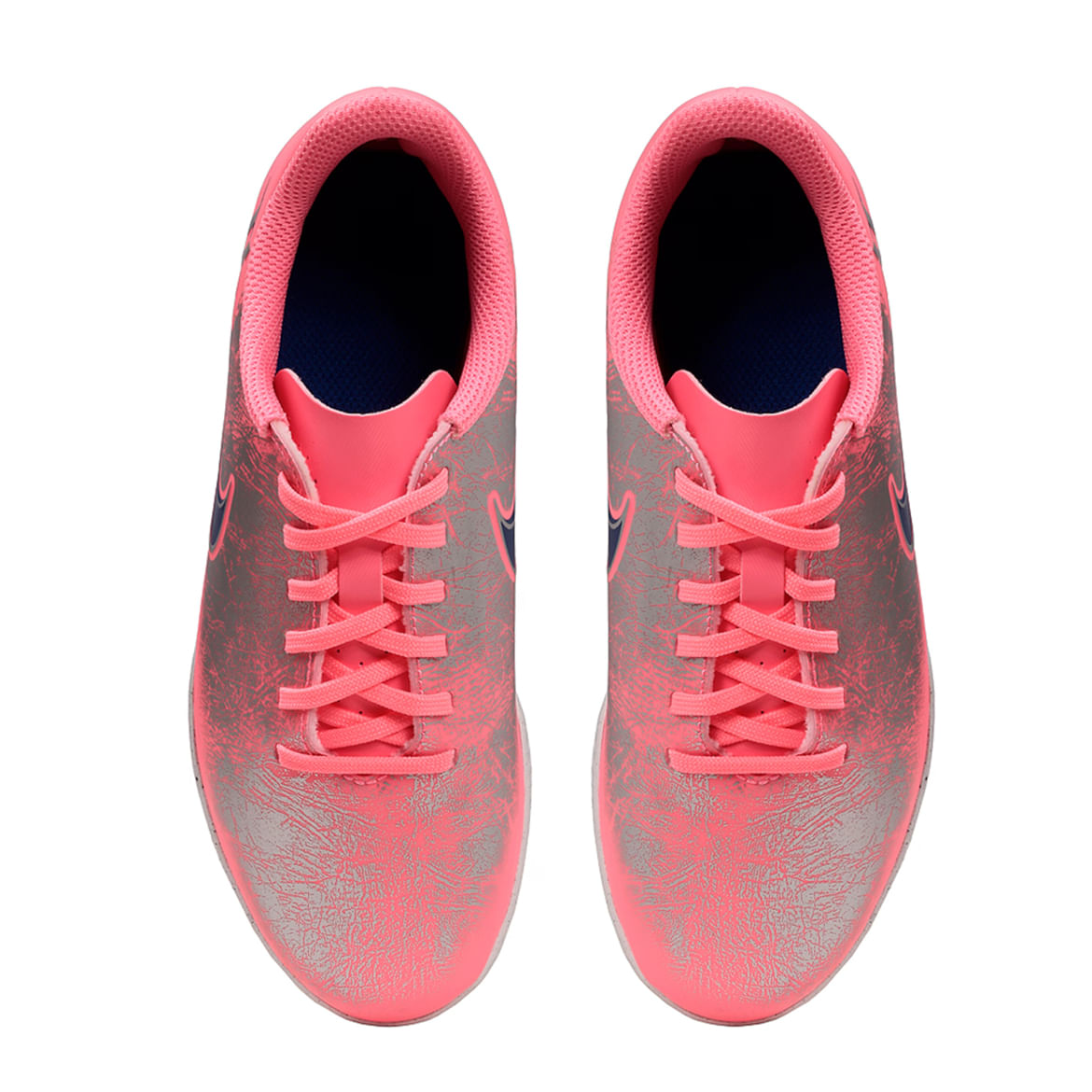 Imagem da chuteira Nike Jr Zoom Vapor 16 com foco na tabela de numeração